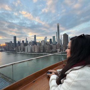 Meet your Posher, Evelyn